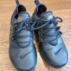 Nike Prestos in size US 5 in all black